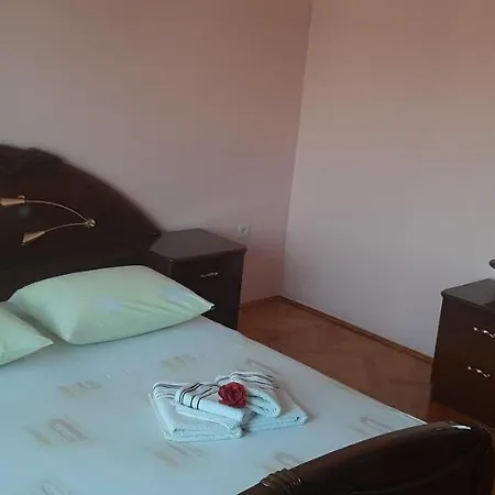 Vana Apartman *