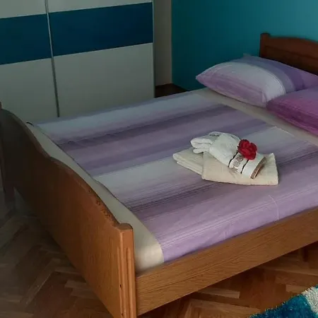 Vana Apartman